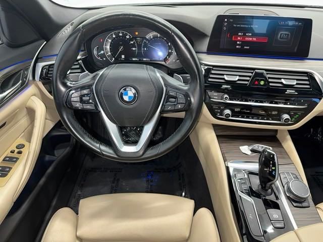 2019 BMW 5 Series 530i