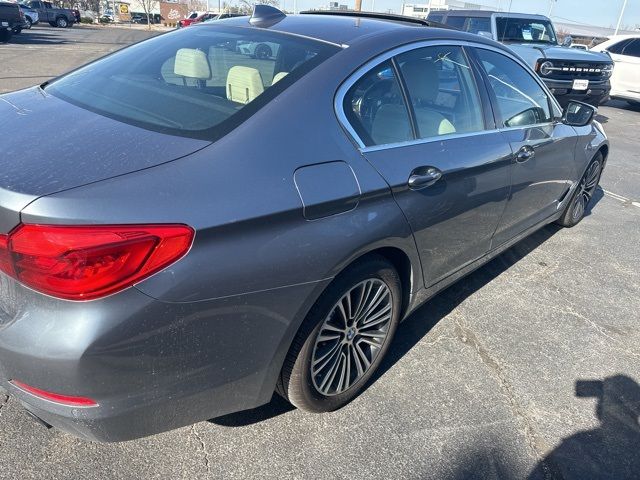 2019 BMW 5 Series 530i