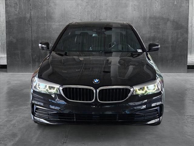 2019 BMW 5 Series 530i