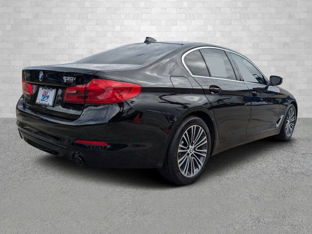 2019 BMW 5 Series 530i