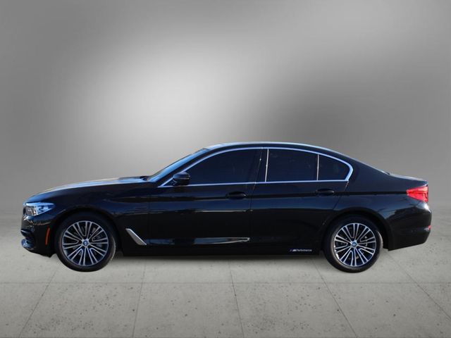 2019 BMW 5 Series 530i