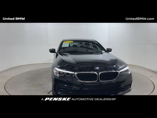 2019 BMW 5 Series 530i