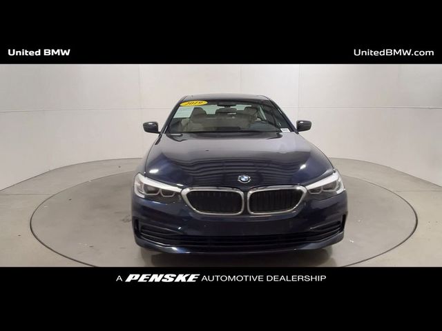 2019 BMW 5 Series 530i