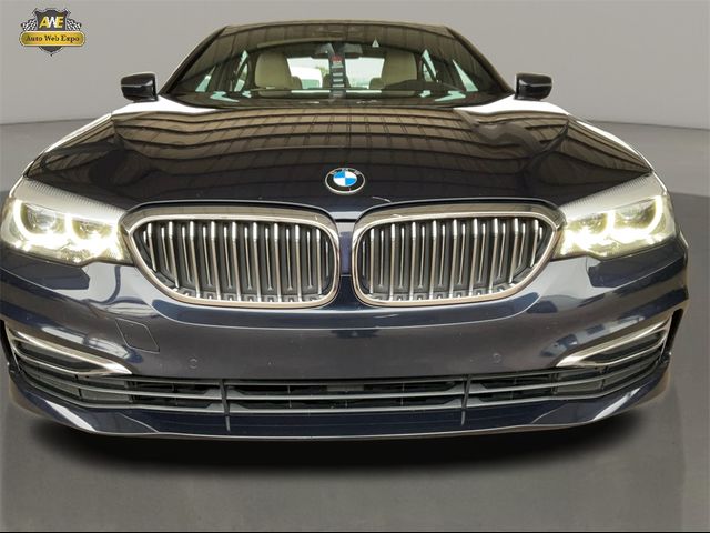 2019 BMW 5 Series 530i