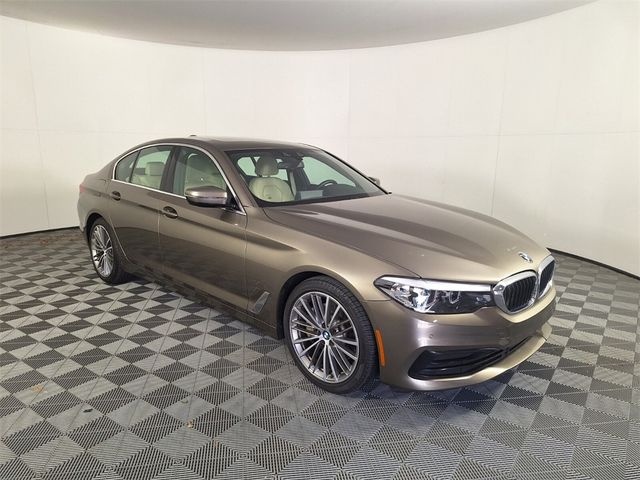 2019 BMW 5 Series 530i