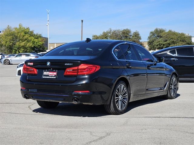 2019 BMW 5 Series 530i