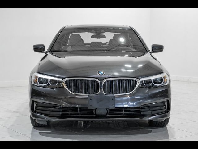 2019 BMW 5 Series 530i