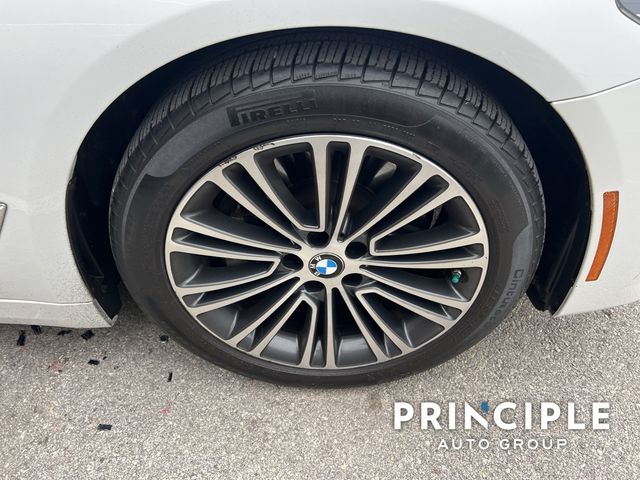 2019 BMW 5 Series 530i