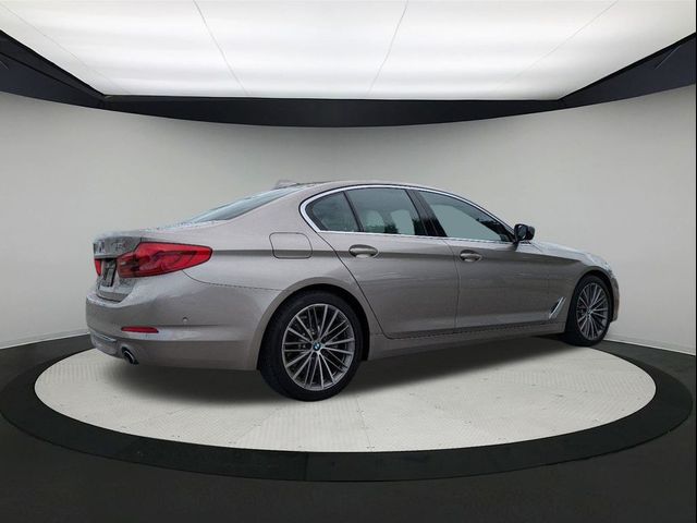 2019 BMW 5 Series 530i