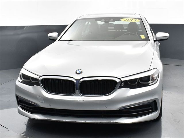 2019 BMW 5 Series 530i