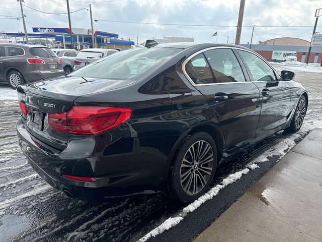 2019 BMW 5 Series 530i
