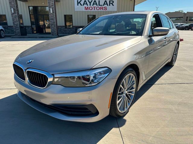 2019 BMW 5 Series 530i