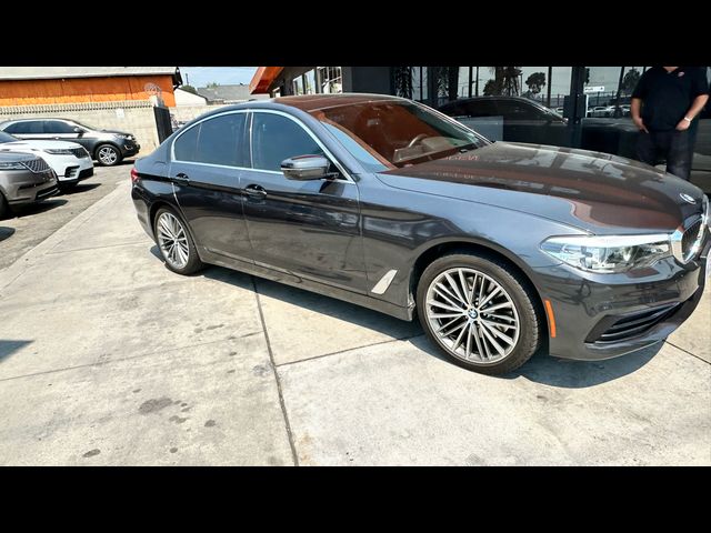 2019 BMW 5 Series 530i