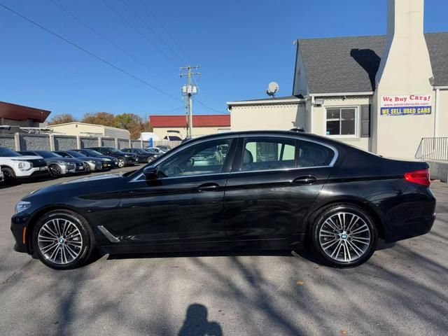 2019 BMW 5 Series 530i