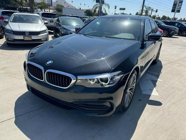 2019 BMW 5 Series 530i