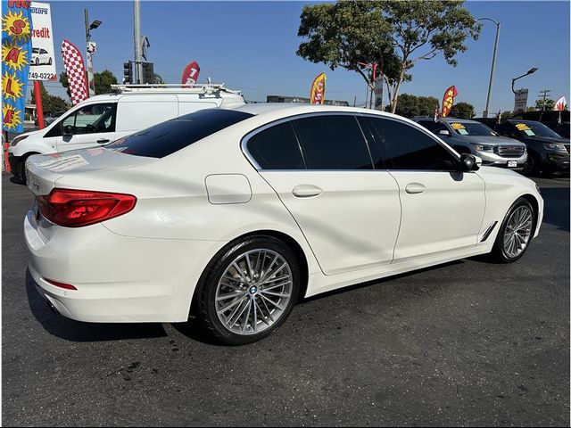 2019 BMW 5 Series 530i