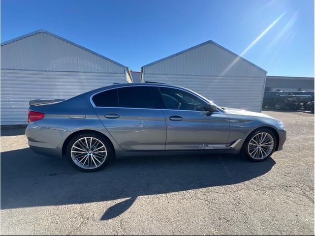 2019 BMW 5 Series 530i