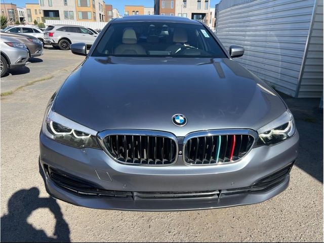 2019 BMW 5 Series 530i