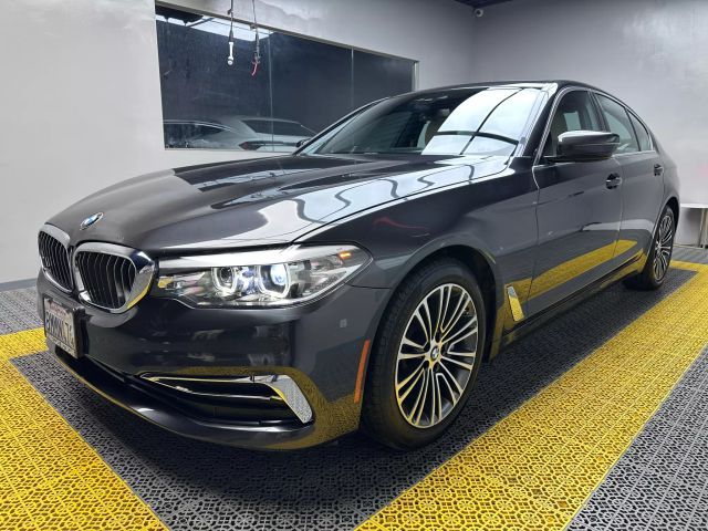 2019 BMW 5 Series 530i