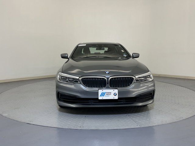 2019 BMW 5 Series 540i