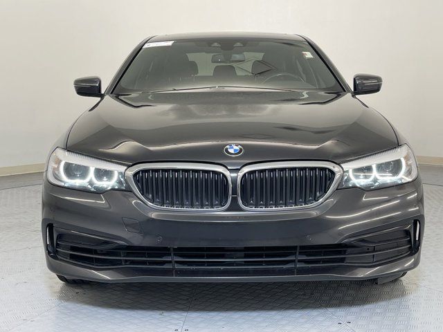 2019 BMW 5 Series 540i