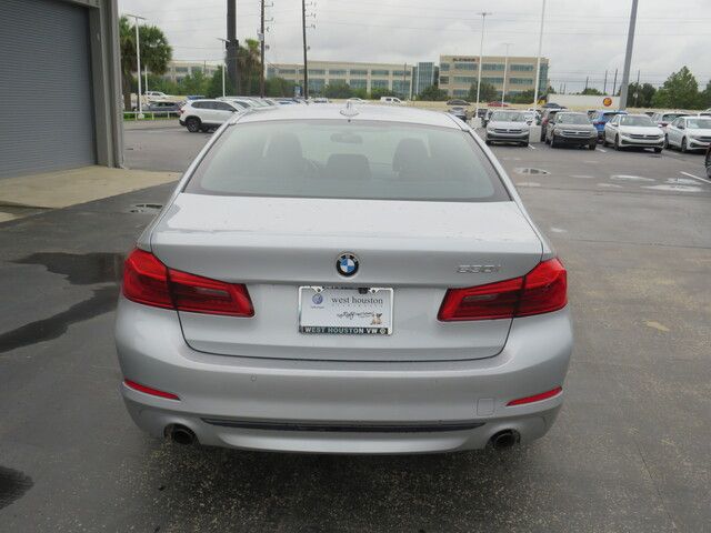 2019 BMW 5 Series 530i