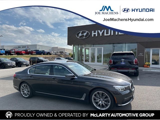 2019 BMW 7 Series 740i