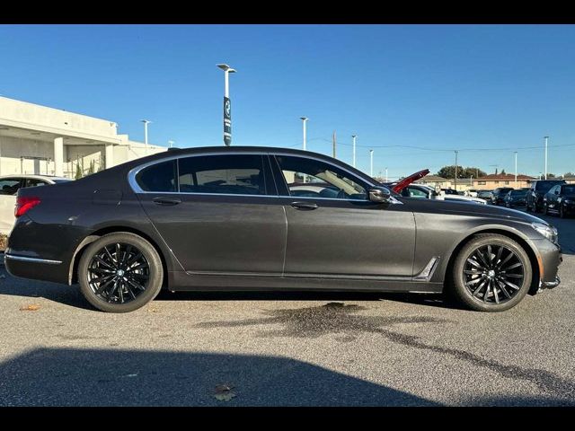 2019 BMW 7 Series 740i