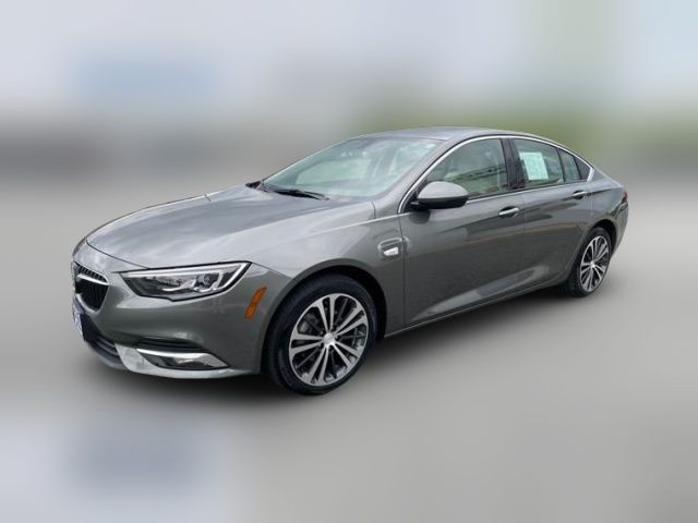 2019 Buick Regal Sportback Essence