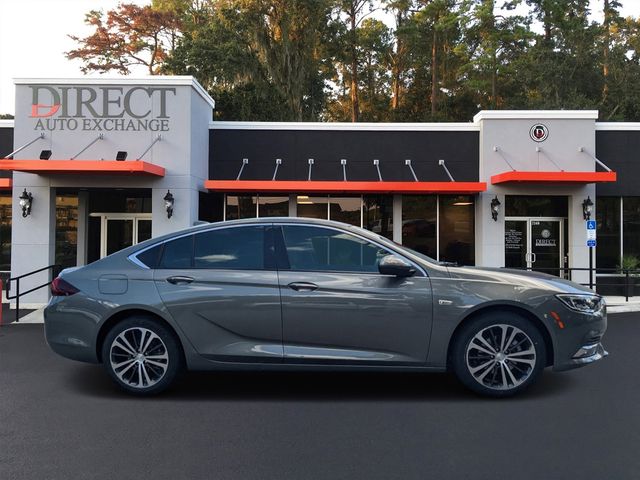 2019 Buick Regal Sportback Essence