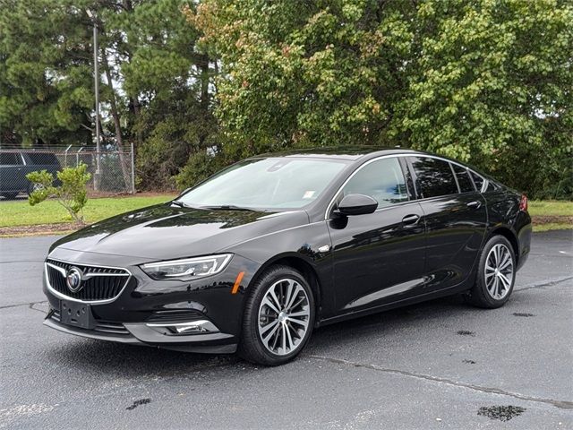 2019 Buick Regal Sportback Essence