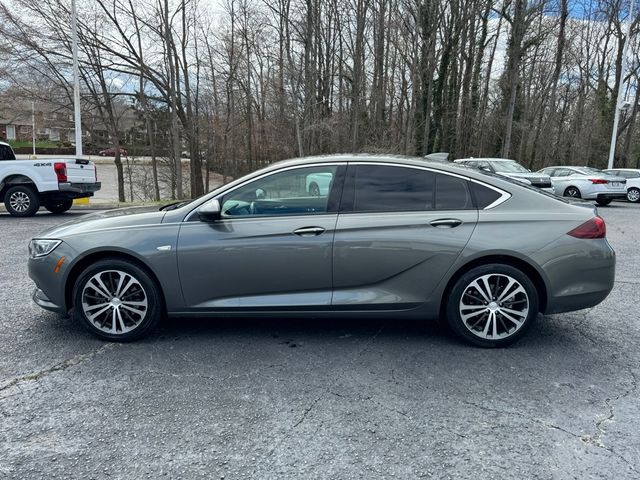 2019 Buick Regal Sportback Essence