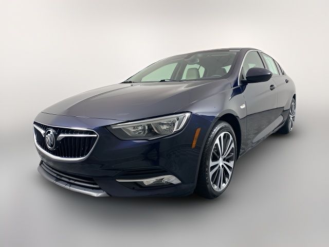 2019 Buick Regal Sportback Essence