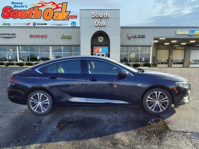 2019 Buick Regal Sportback Essence