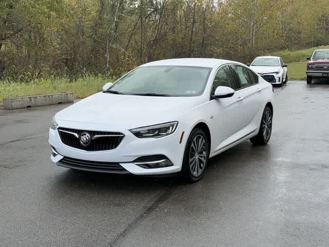 2019 Buick Regal Sportback Essence