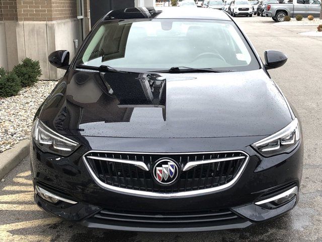 2019 Buick Regal Sportback Essence