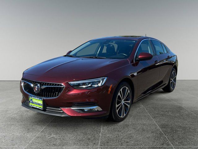 2019 Buick Regal Sportback Essence