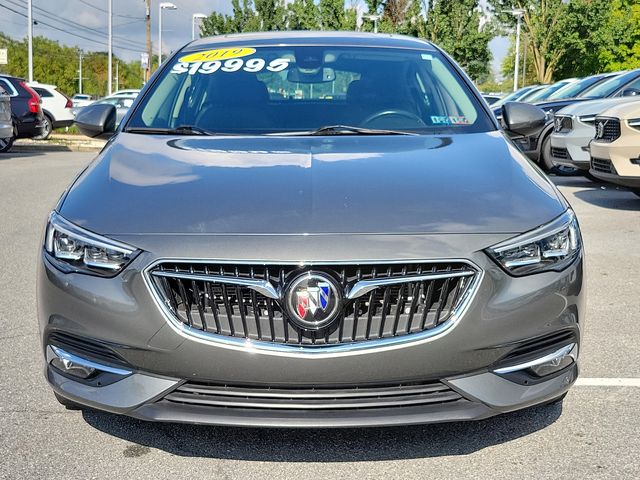 2019 Buick Regal Sportback Essence