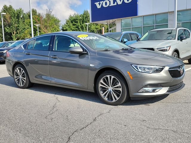 2019 Buick Regal Sportback Essence