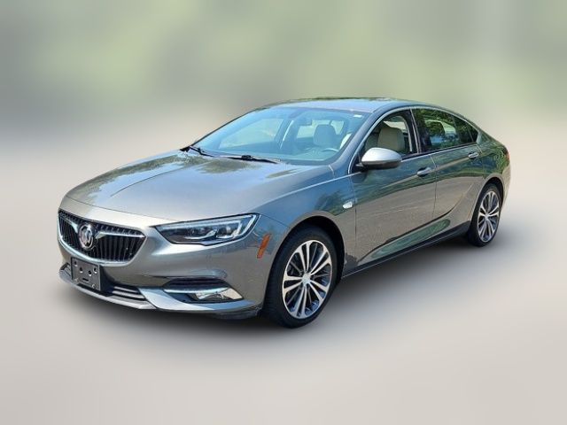 2019 Buick Regal Sportback Essence