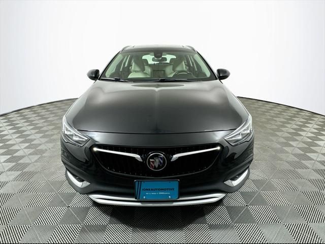 2019 Buick Regal TourX Essence