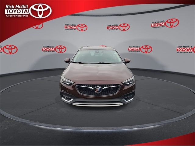 2019 Buick Regal TourX Essence