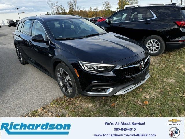 2019 Buick Regal TourX Essence