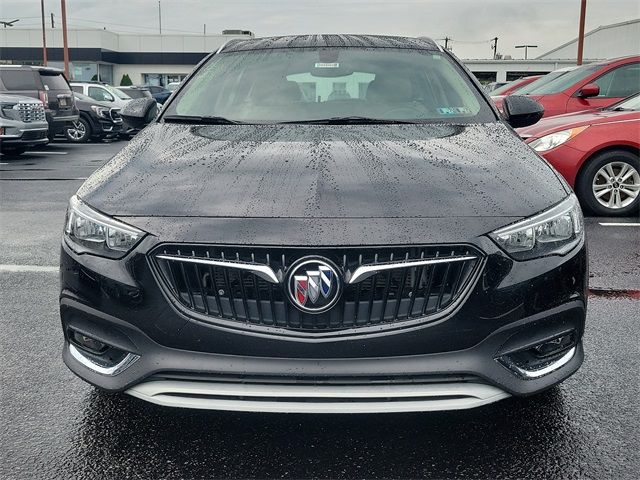 2019 Buick Regal TourX Essence