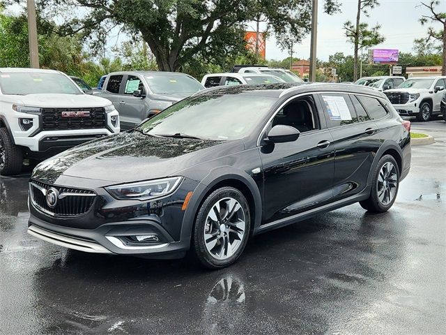 2019 Buick Regal TourX Essence