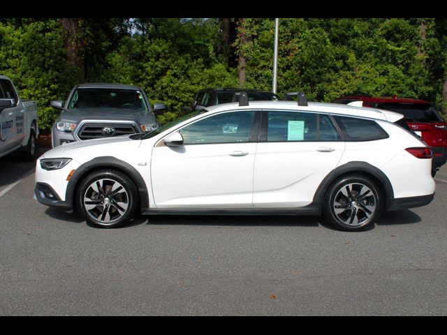 2019 Buick Regal TourX Essence