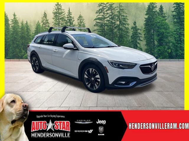 2019 Buick Regal TourX Essence