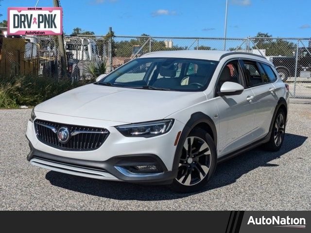 2019 Buick Regal TourX Essence