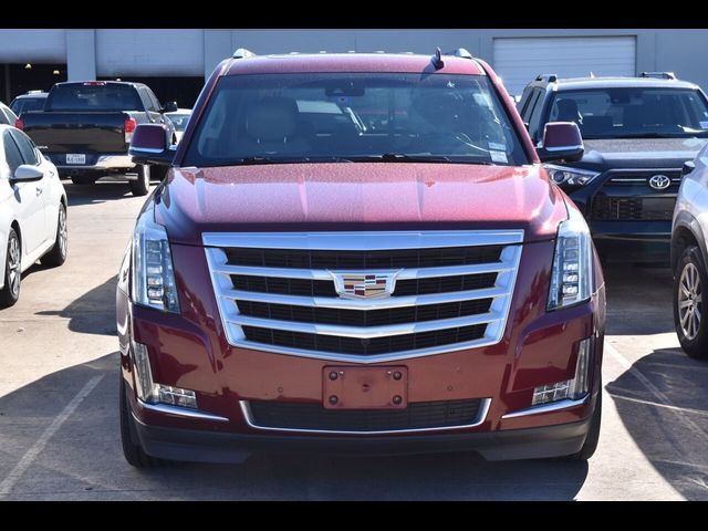 2019 Cadillac Escalade Luxury