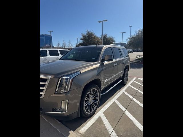 2019 Cadillac Escalade Luxury